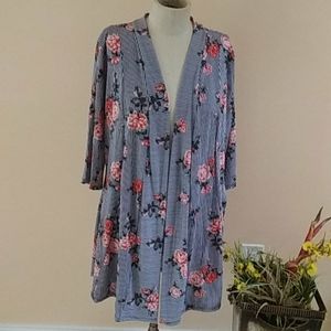 Evelie Open Front Top.